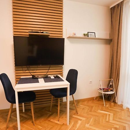 White Central Apartment Warna Exterior foto