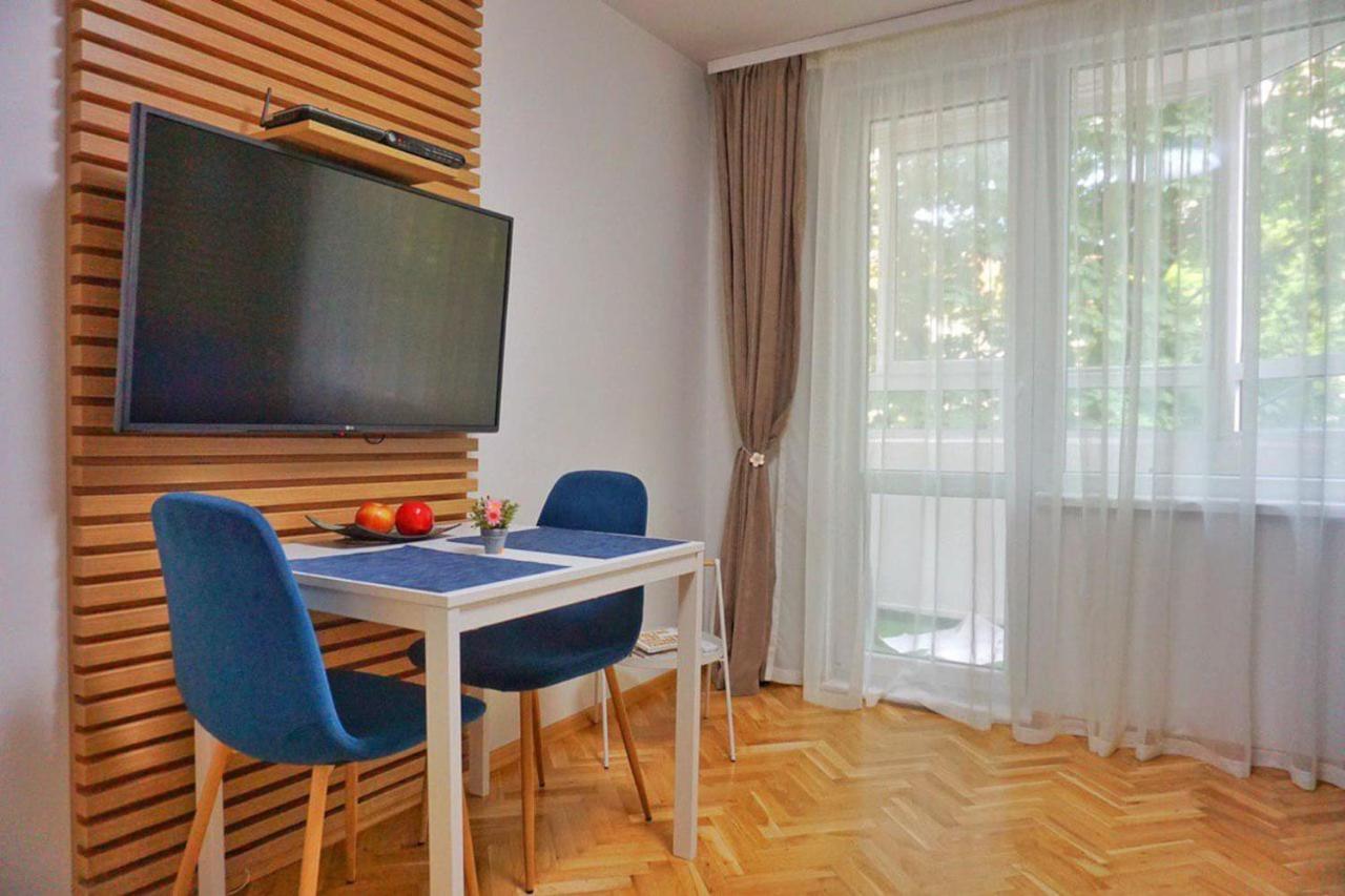 White Central Apartment Warna Exterior foto