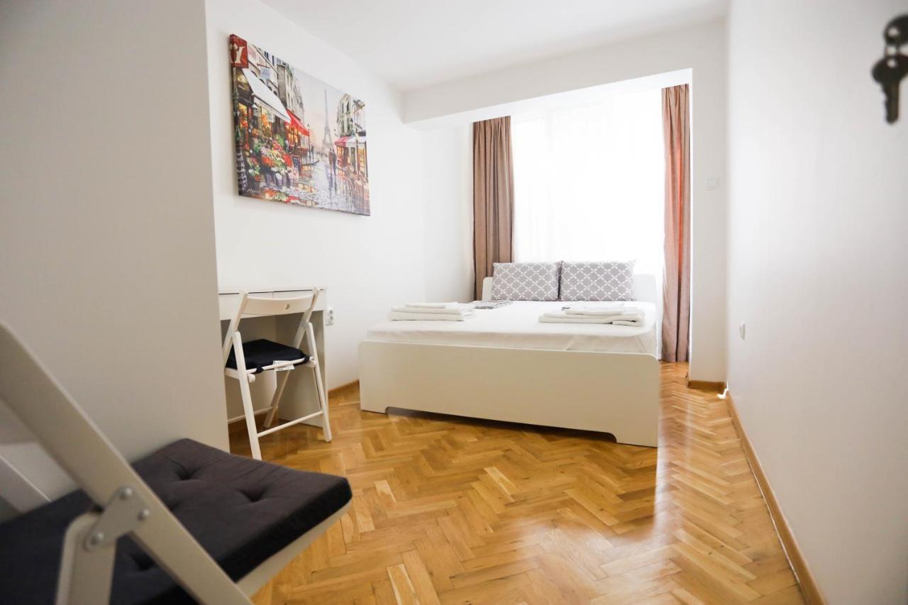 White Central Apartment Warna Exterior foto