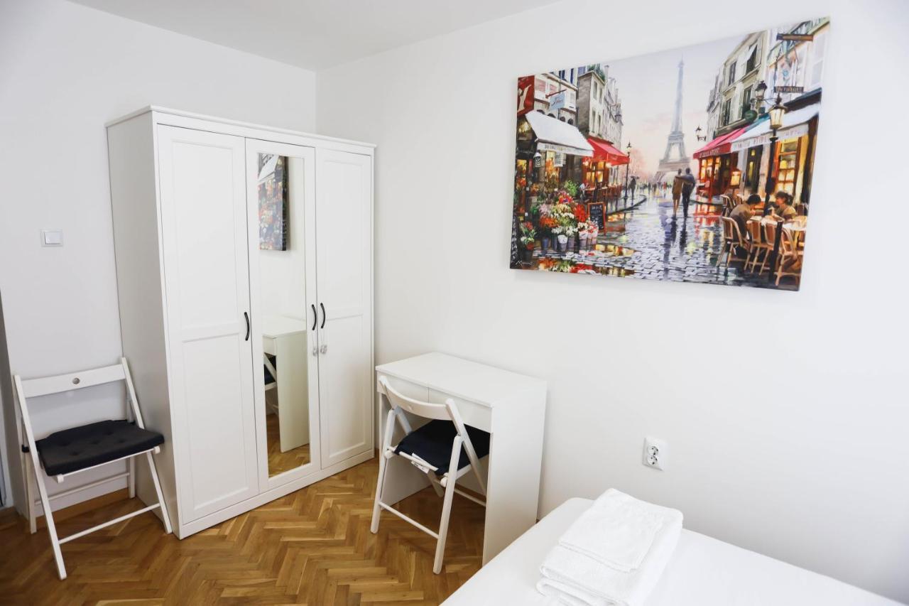 White Central Apartment Warna Exterior foto